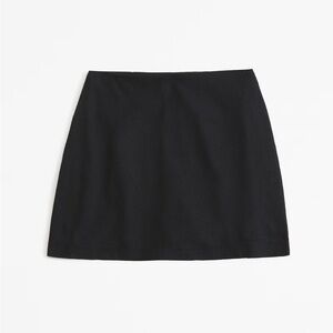 Black Abercrombie linen mini skort! New with tags! Originally bought for $60!